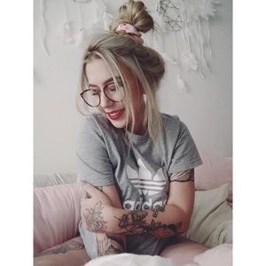 Meet your Posher, Destiny